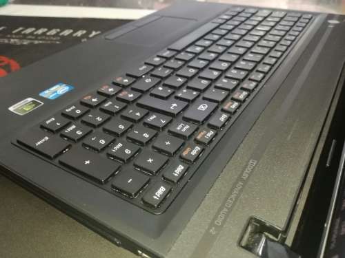 *Monstrous Spec i5*LENOVO IDEAPAD N581*I5-3210m*8gb RAM*NVIDIA GEFORCE 610M*640GB HDD*